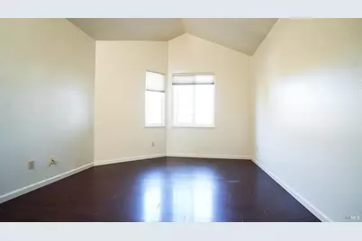 9 Manchester Lane, Fairfield, CA 94533 - Photo 17