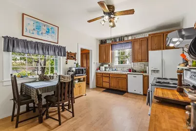 216 Grant Street, Healdsburg, CA 95448 - Photo 11