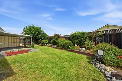1657 Albin Way, Petaluma, CA 94954 - Photo 31