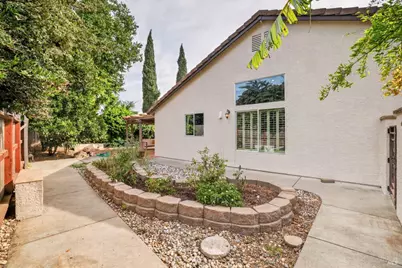 1610 W H Street, Dixon, CA 95620 - Photo 35