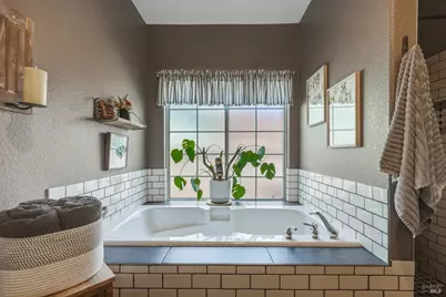 21410 Valley Oak Drive, Middletown, CA 95461 - Photo 31