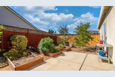 2215 Folsom Fair Circle, Dixon, CA 95620 - Photo 43