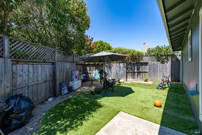 18847 Park Tree Lane, El Verano, CA 95476 - Photo 11