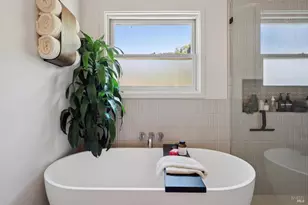 16 Wentworth Ln, Novato, CA 94949 - Photo 17