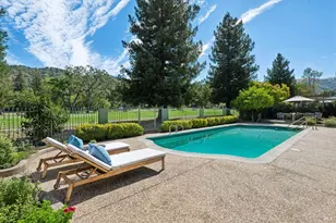 285 Country Club Dr, Novato, CA 94949 - Photo 11