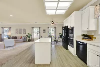 307 Zion Court, Vacaville, CA 95687 - Photo 33