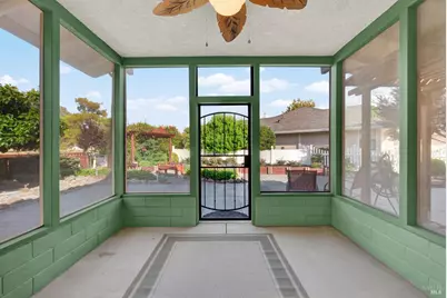 307 Zion Court, Vacaville, CA 95687 - Photo 39