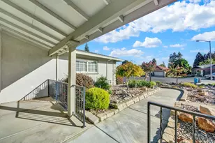 307 Zion Ct, Vacaville, CA 95687 - Photo 11