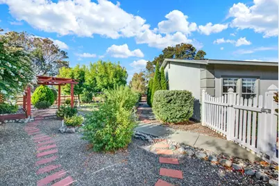307 Zion Court, Vacaville, CA 95687 - Photo 61