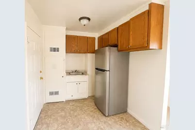 2048 13th Avenue, Oakland, CA 94606 - Photo 3