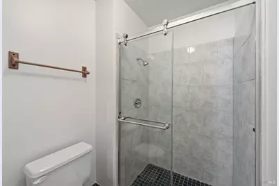 4906 Oakbrook Court, Fairfield, CA 94534 - Photo 17
