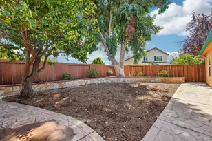 418 Larkin Dr, Benicia, CA 94510 - Photo 41