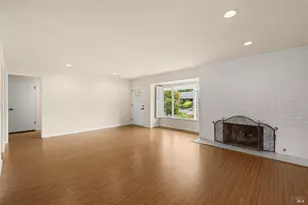 304 Mockingbird Cir, Santa Rosa, CA 95409 - Photo 13