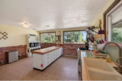 1450 Timberhill Road, Santa Rosa, CA 95401 - Photo 11