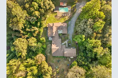 1450 Timberhill Road, Santa Rosa, CA 95401 - Photo 33