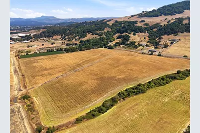 3755 SE Petaluma Hill Road, Santa Rosa, CA 95472 - Photo 9