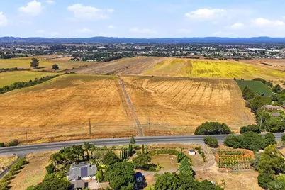 3755 SE Petaluma Hill Road, Santa Rosa, CA 95472 - Photo 17