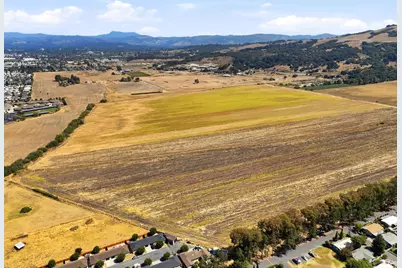 3755 SE Petaluma Hill Road, Santa Rosa, CA 95472 - Photo 5