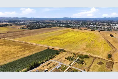 3755 SE Petaluma Hill Road, Santa Rosa, CA 95472 - Photo 19