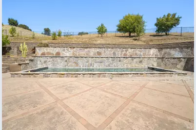 1010 Mulberry Court, Vacaville, CA 95688 - Photo 41