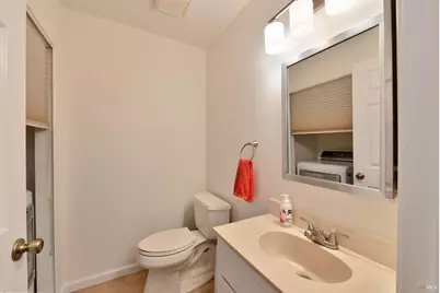 1402 Marylyn Circle, Petaluma, CA 94954 - Photo 9