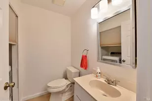 1402 Marylyn Cir, Petaluma, CA 94954 - Photo 9