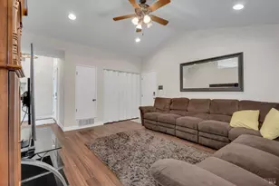 563 Morning Glory Dr, Benicia, CA 94510 - Photo 17