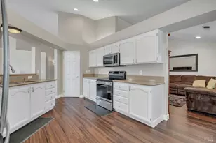 563 Morning Glory Dr, Benicia, CA 94510 - Photo 15