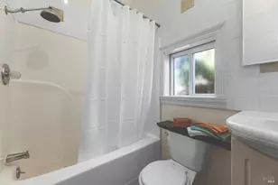 133 W 6th St, Santa Rosa, CA 95401 - Photo 17