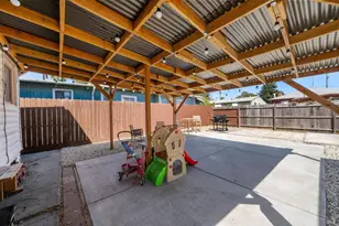 136 12th St, Vallejo, CA 94590 - Photo 29