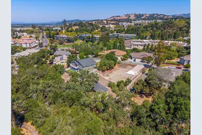 3389 Lake Park Court, Santa Rosa, CA 95403 - Photo 3