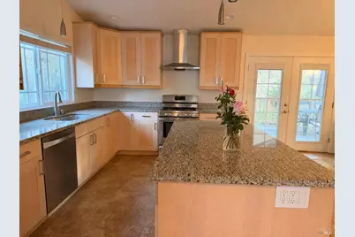 40 Plata Court, Novato, CA 94947 - Photo 5