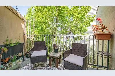 100 Marin Center Drive #28, San Rafael, CA 94903 - Photo 9