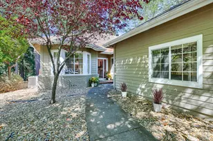 1015 Oak Mesa Dr, Santa Rosa, CA 95409 - Photo 7