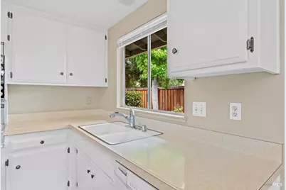 172 White Oak Drive, Santa Rosa, CA 95409 - Photo 15