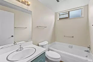172 White Oak Dr, Santa Rosa, CA 95409 - Photo 17