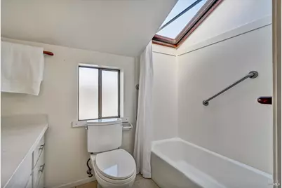17 Liberty Dock, Sausalito, CA 94965 - Photo 27
