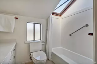 17 Liberty Dock, Sausalito, CA 94965 - Photo 27