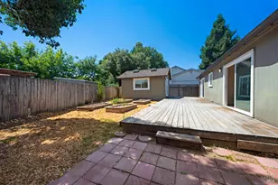 1824 Fenwick Pl, Santa Rosa, CA 95401 - Photo 17