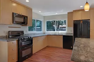 1824 Fenwick Pl, Santa Rosa, CA 95401 - Photo 5