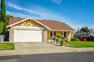 848 Arbor Oaks Dr, Vacaville, CA 95687 - Photo 1