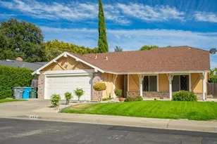 848 Arbor Oaks Dr, Vacaville, CA 95687 - Photo 3