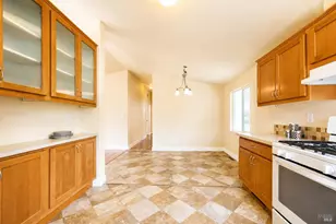 61 Shamrock Cir, Santa Rosa, CA 95403 - Photo 5