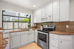 5 Creekside Dr, San Rafael, CA 94903 - Photo 25