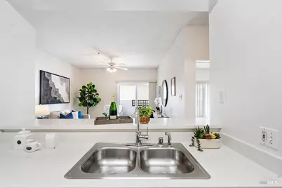 1201 Glen Cove Parkway #1702, Vallejo, CA 94591 - Photo 13
