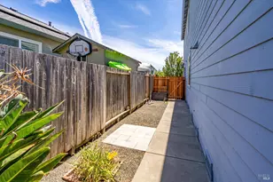 1268 Pedroncelli Dr, Windsor, CA 95492 - Photo 43