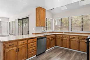 101 Constitution Ave, Vacaville, CA 95687 - Photo 11