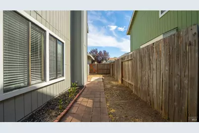 101 Constitution Avenue, Vacaville, CA 95687 - Photo 29