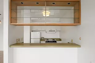 124 Eden Roc Rd, Sausalito, CA 94965 - Photo 13