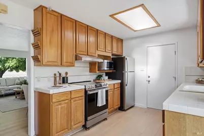27 Rio Vista Way, Petaluma, CA 94952 - Photo 11